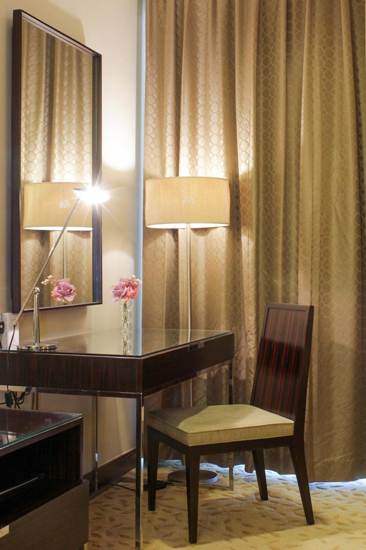 Emaar Residence-fashion Avenue- Spacious For Monthly Apartment
