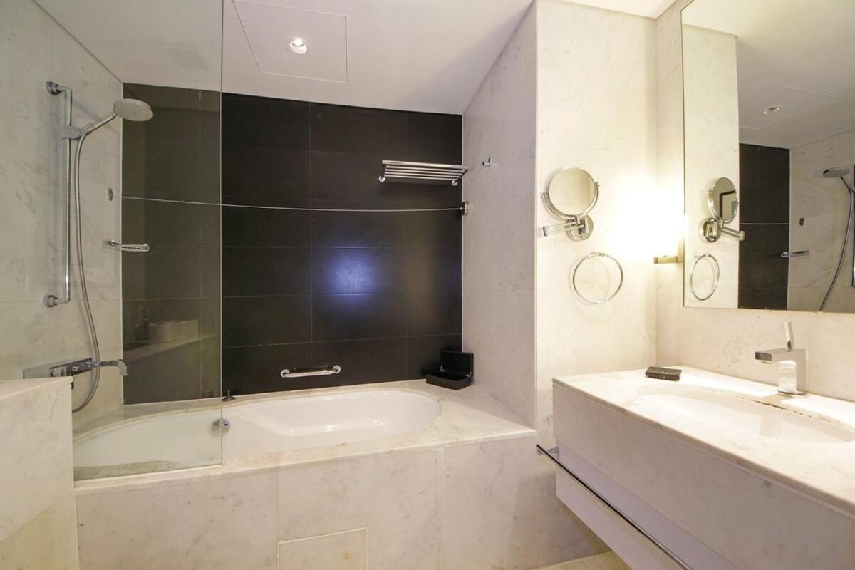 Apartment Emaar Residence-fashion Avenue- Spacious For Monthly Dubai