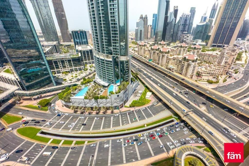 Emaar Residence-fashion Avenue- Spacious For Monthly