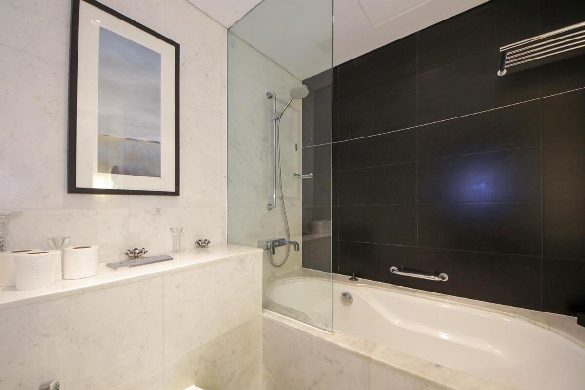 Apartment Emaar Residence-fashion Avenue- Spacious For Monthly *