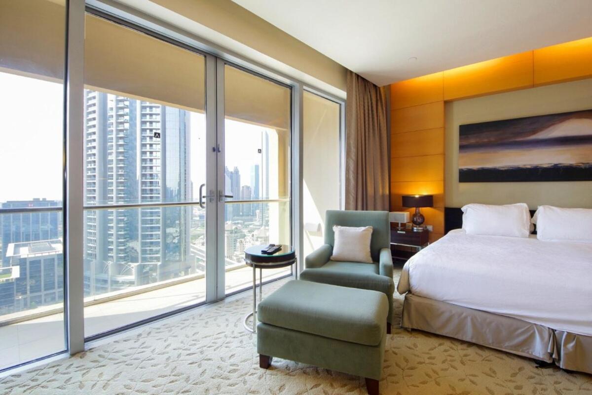 Emaar Residence-fashion Avenue- Spacious For Monthly Apartment