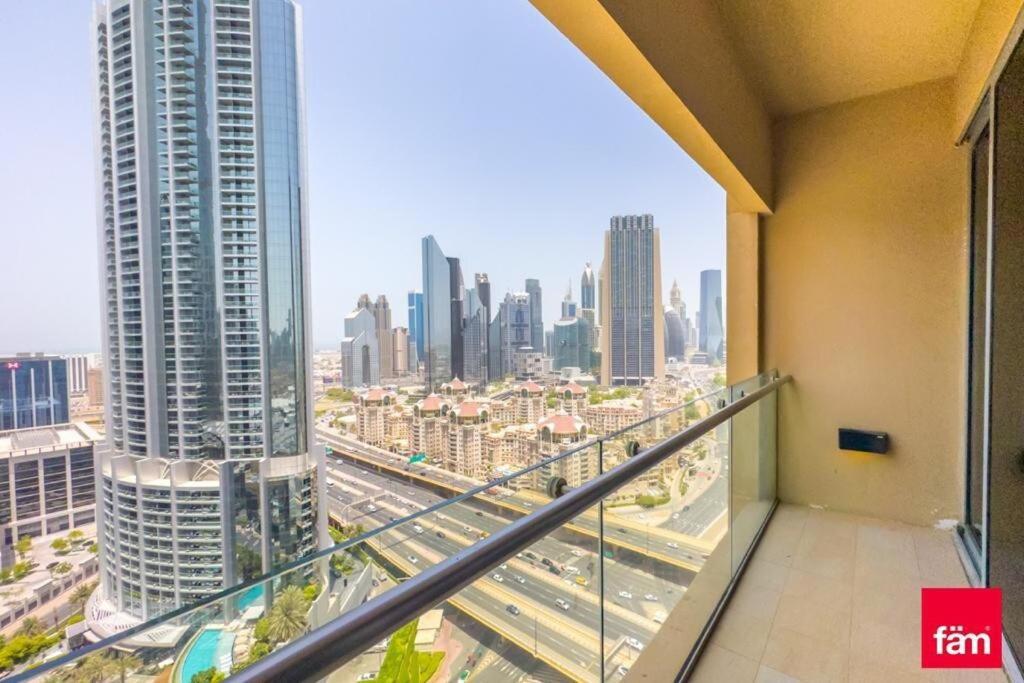 Apartment Emaar Residence-fashion Avenue- Spacious For Monthly *
