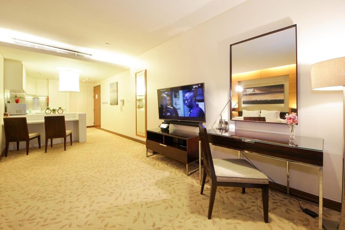 Emaar Residence-fashion Avenue- Spacious For Monthly Apartment