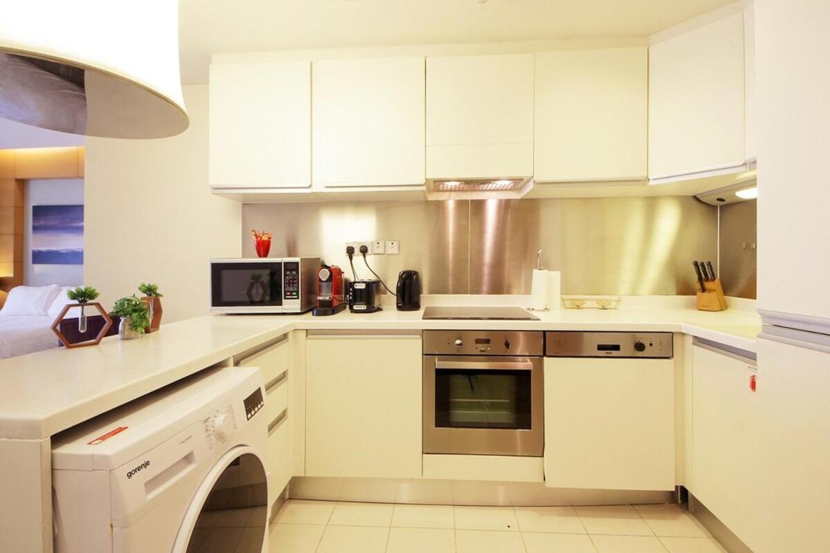 Emaar Residence-fashion Avenue- Spacious For Monthly Apartment