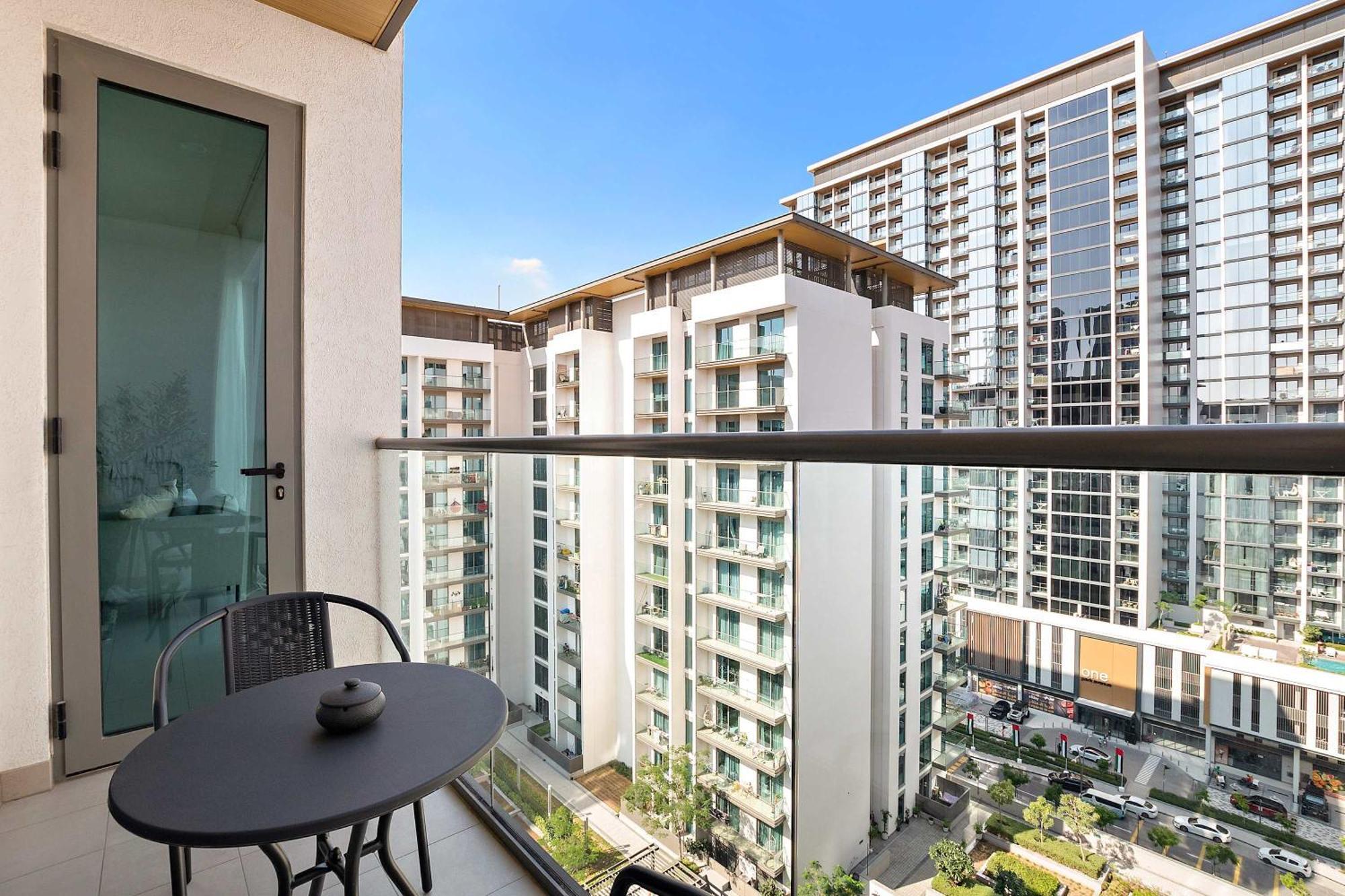 Silkhaus Luxurious 1 Bdr High End Neighborhood *