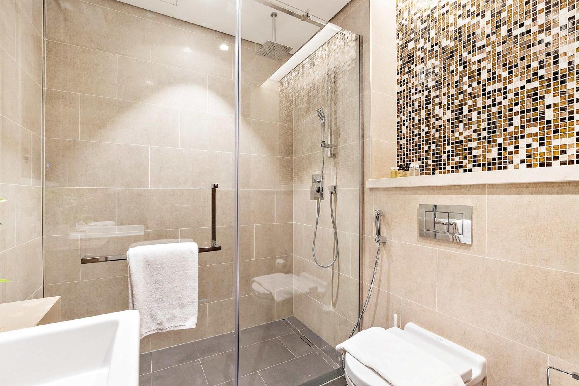 Silkhaus Luxurious 1 Bdr High End Neighborhood *
