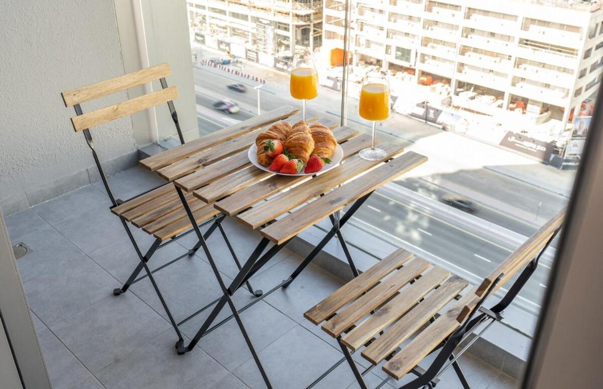 Sophisticated In Downtown - Burj Views From Apartment