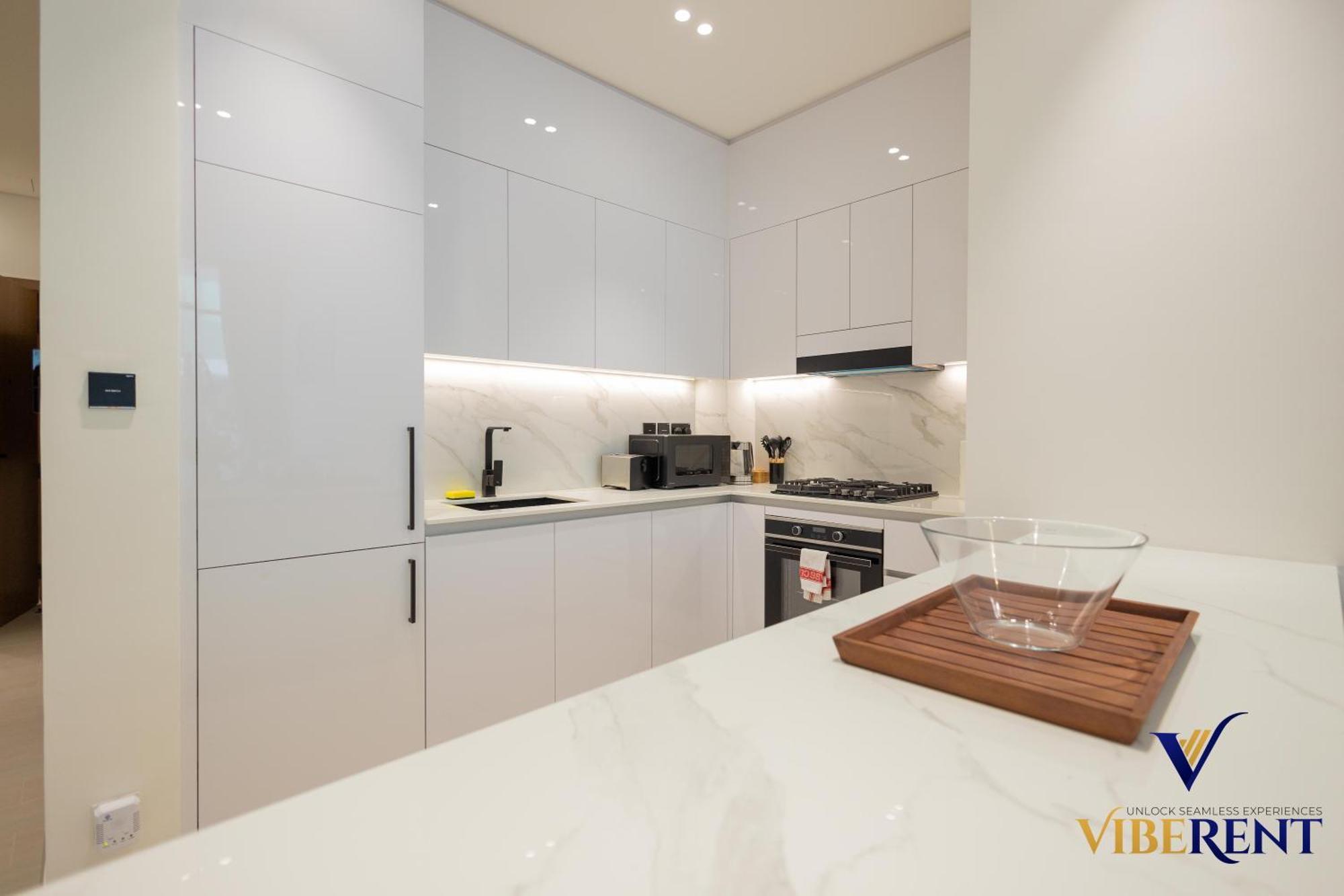 1-br Binghatti Rooftop Pool, Gym Apartment