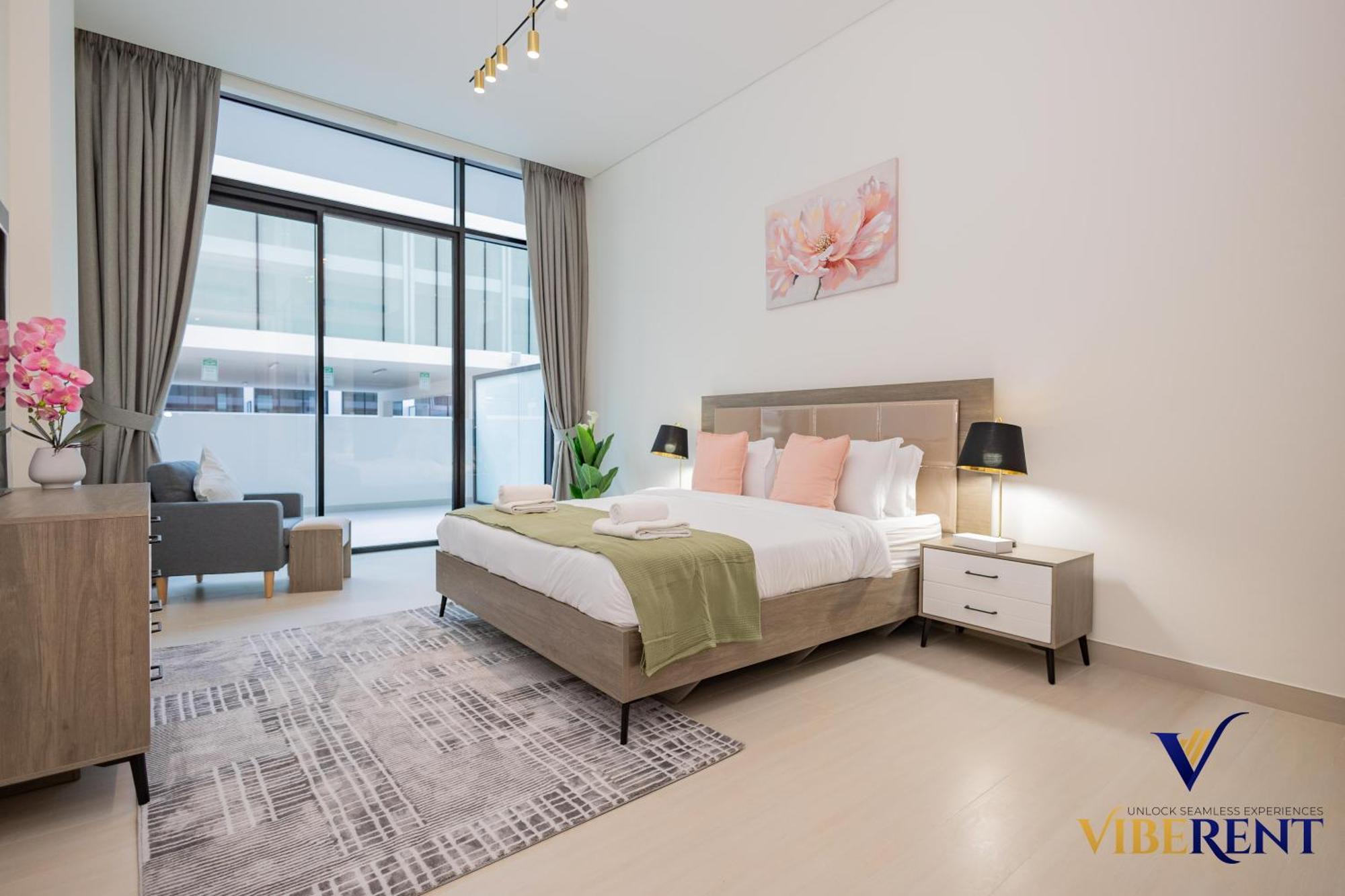 1-br Binghatti Rooftop Pool, Gym Apartment *
