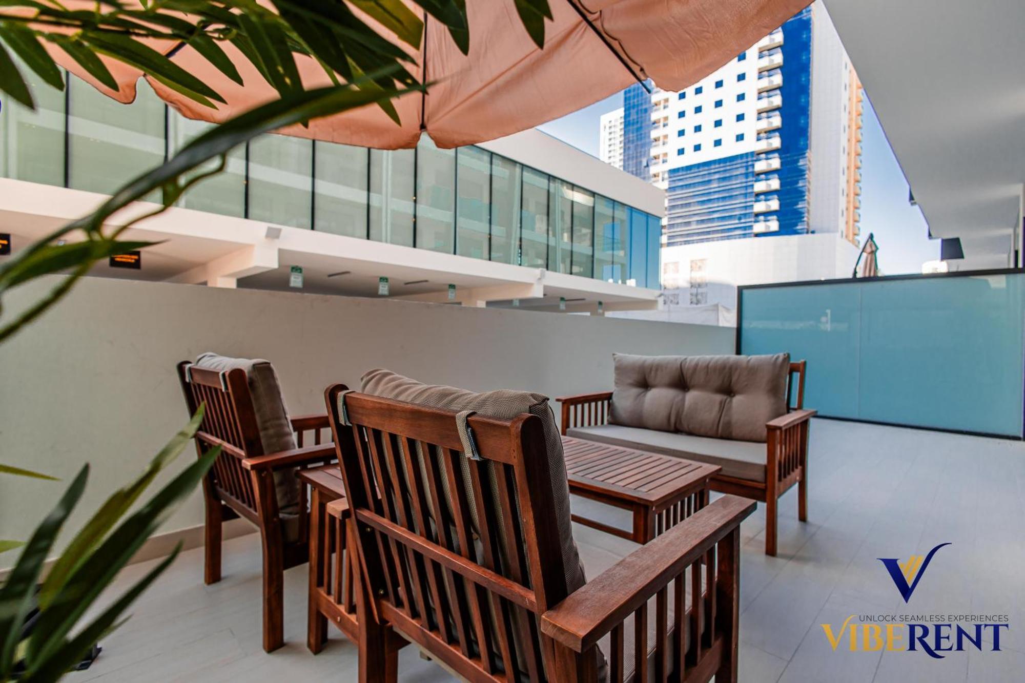 1-br Binghatti Rooftop Pool, Gym *