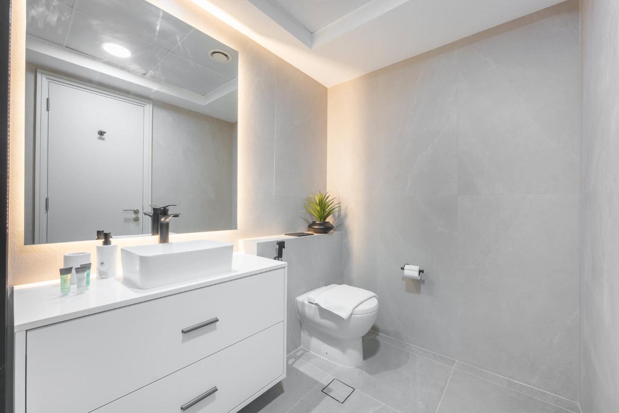 Sky Garden's Magnificent 1 Bedroom Perfect For 4 *