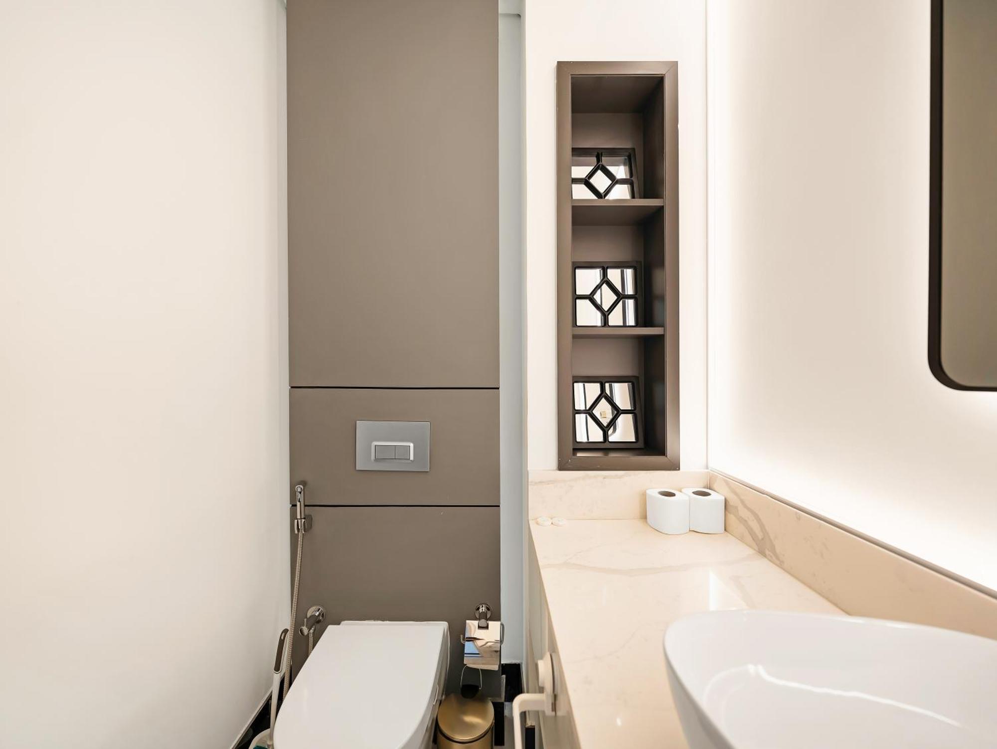 Luxury Marasi Drive, 1bdr With Private Jacuzzi * Dubai