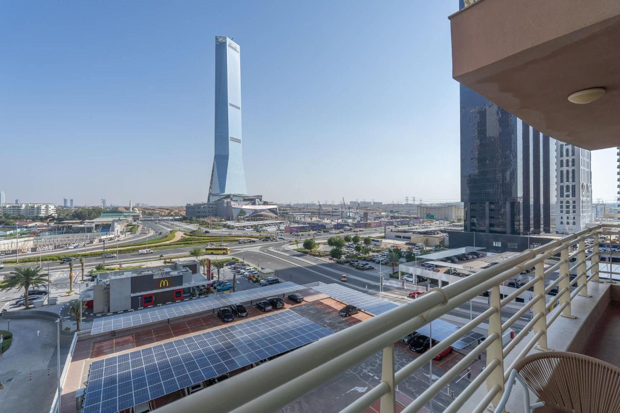 Apartment 1 Bedroom With A View And Sleeps 4 Dubai