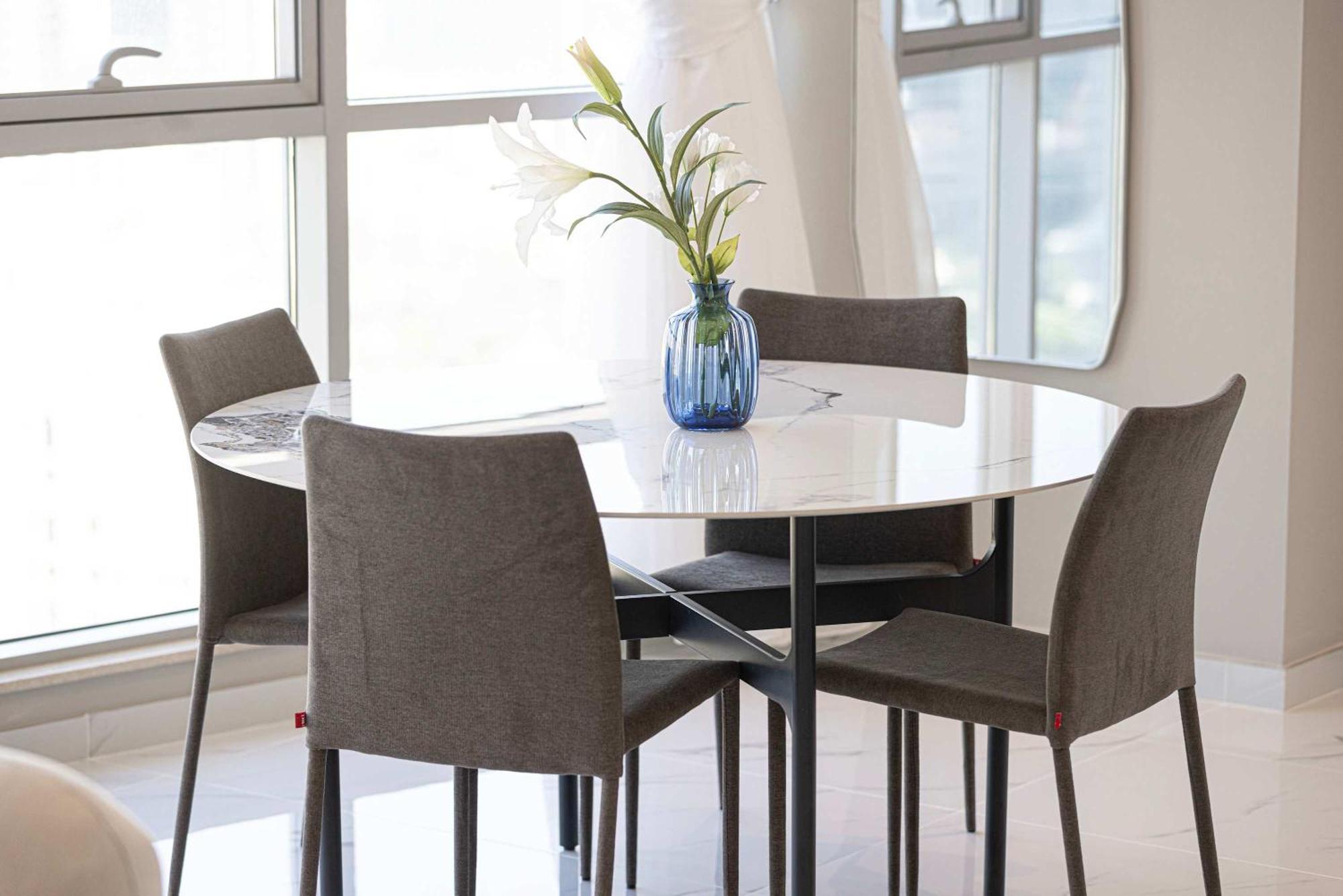 Downtown Sanctuary Iconic Burj Views & Luxury Living Apartment *