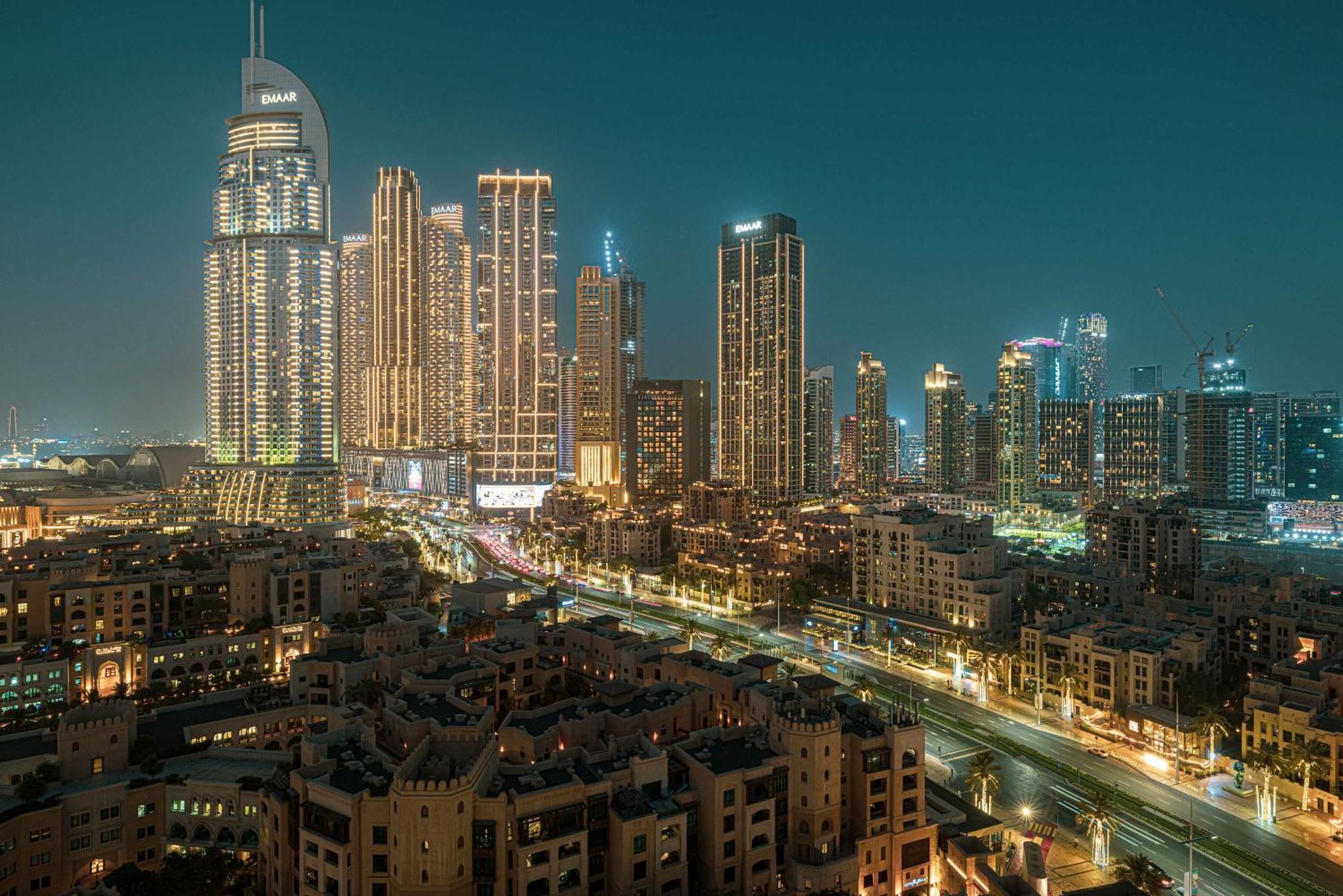 Downtown Sanctuary Iconic Burj Views & Luxury Living Apartment Dubai