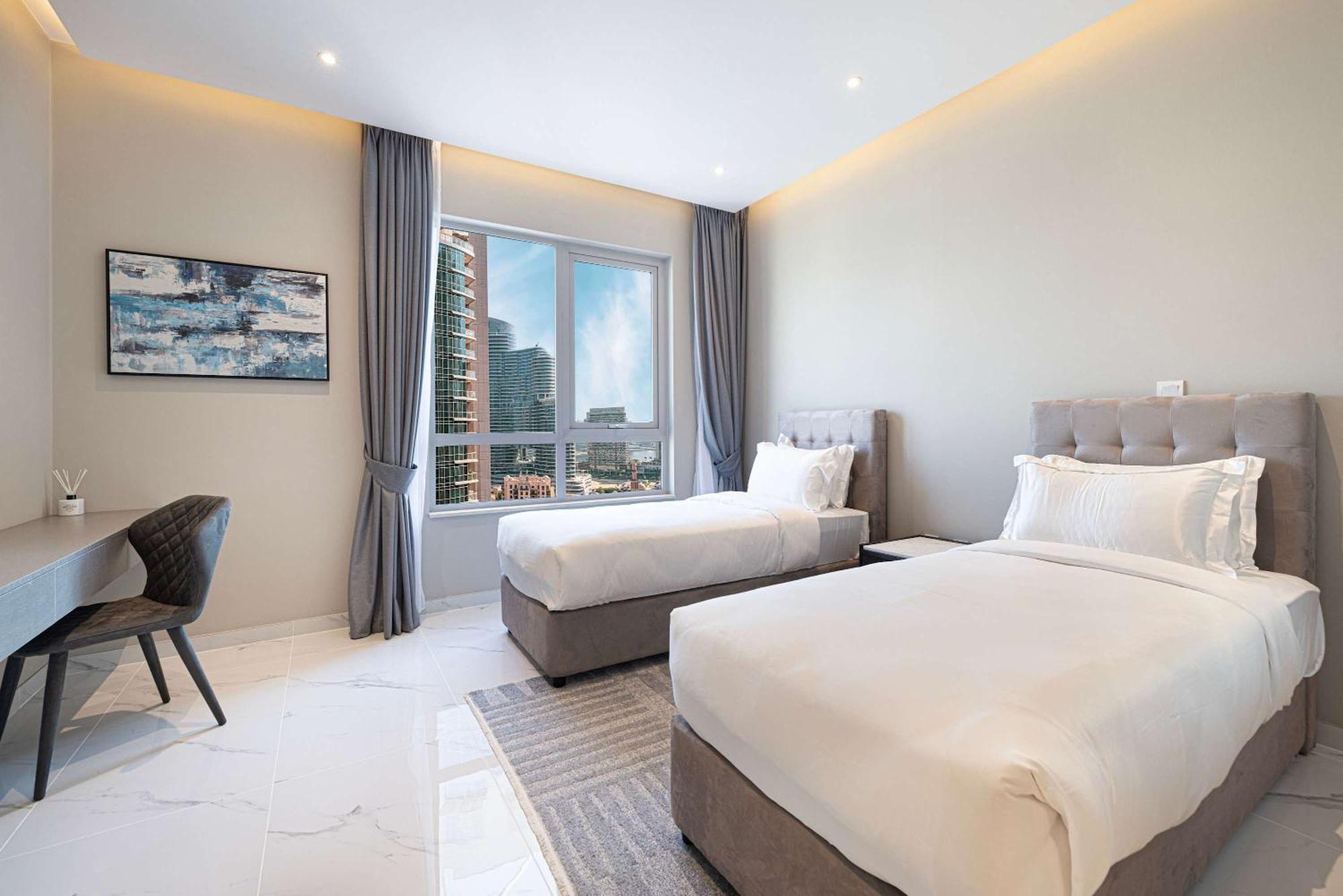 Downtown Sanctuary Iconic Burj Views & Luxury Living Apartment Dubai