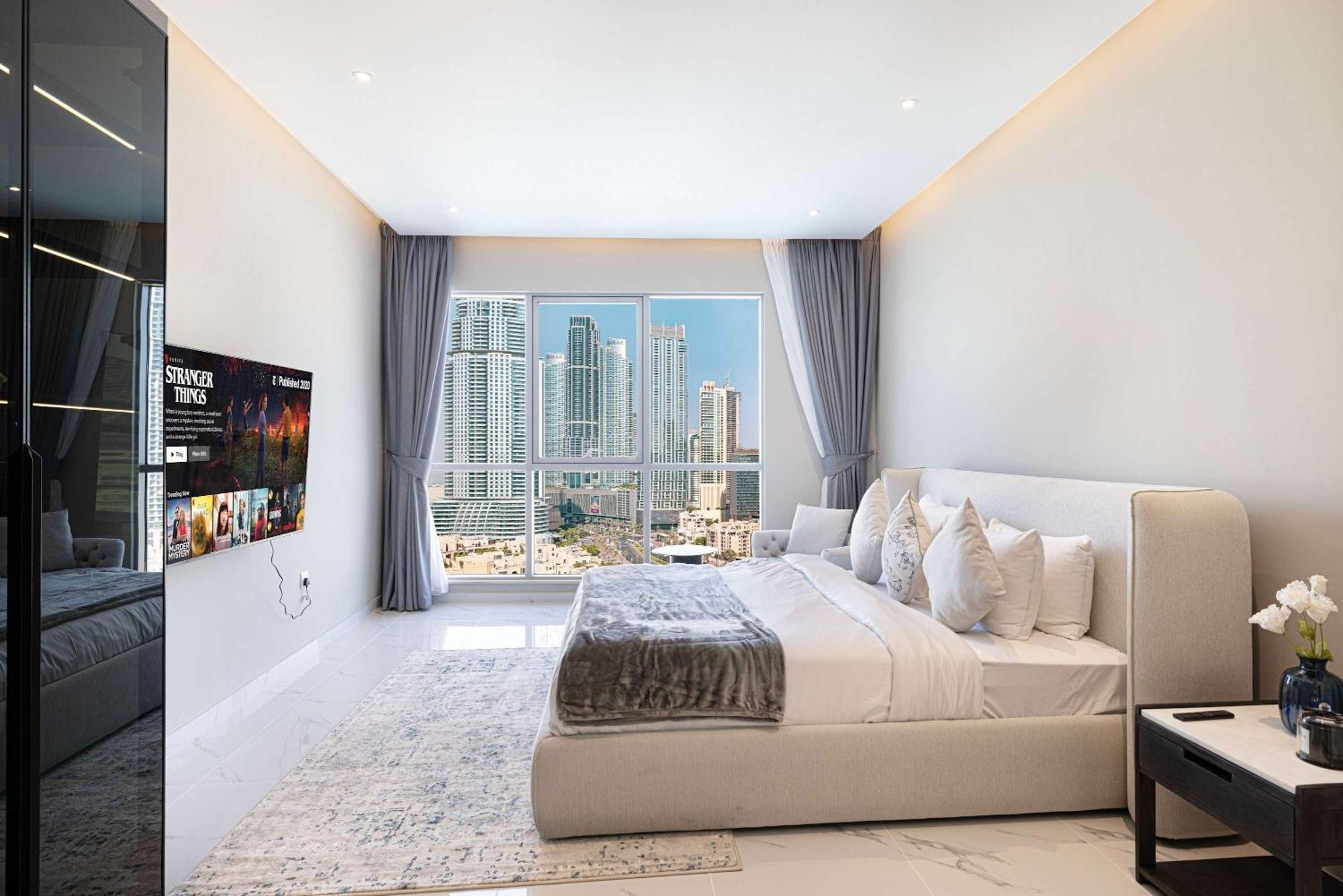Downtown Sanctuary Iconic Burj Views & Luxury Living * Dubai