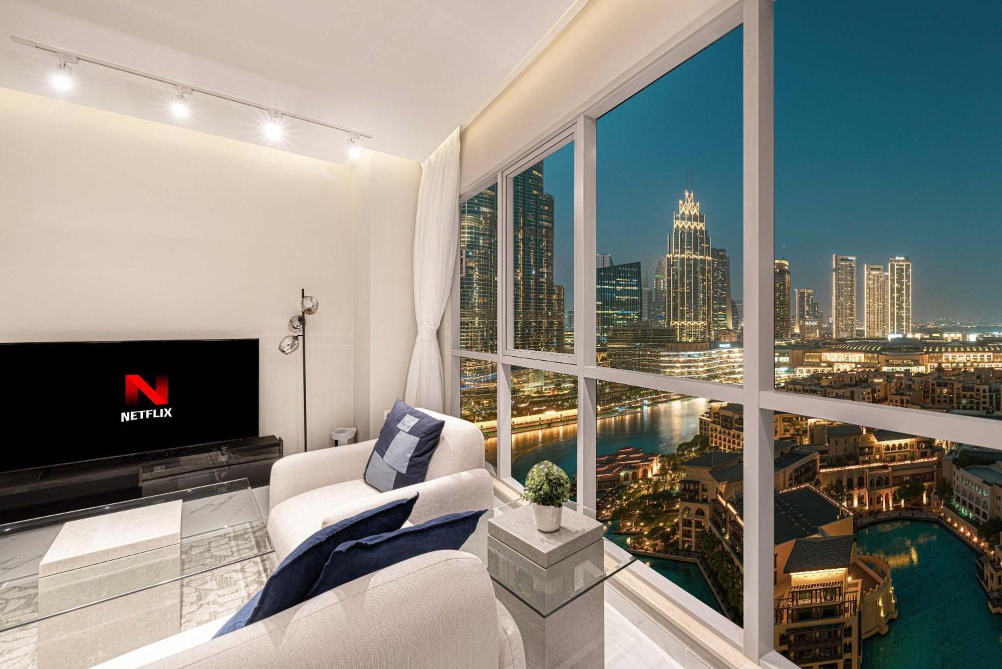 Apartment Downtown Sanctuary Iconic Burj Views & Luxury Living