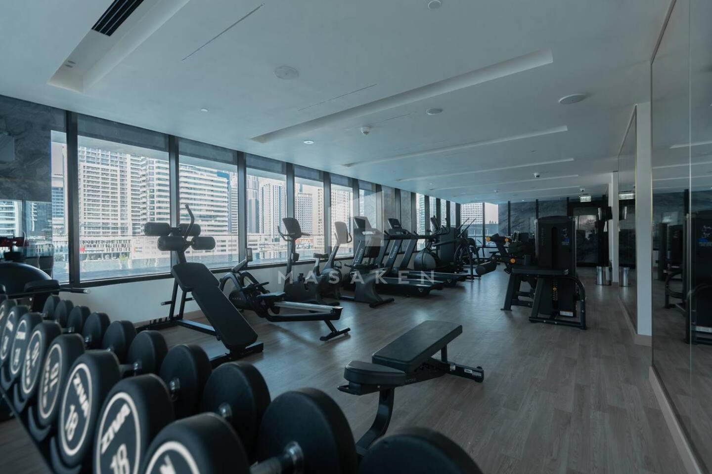 Elegant With Burj Khalifa & Canal Views Apartment