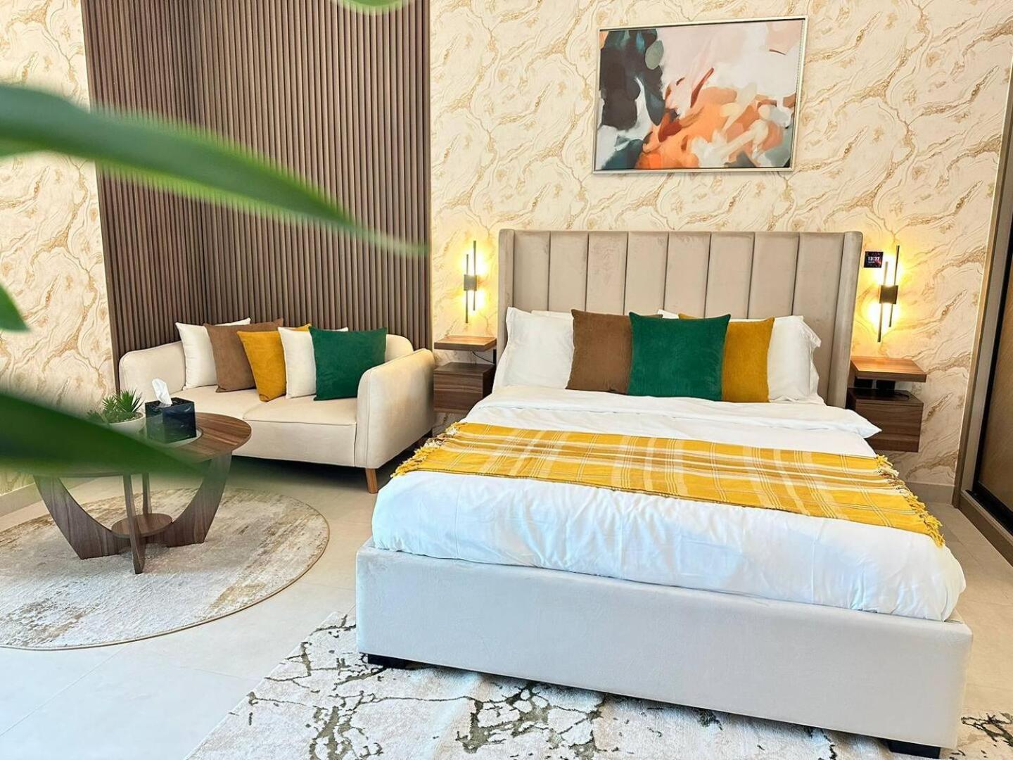 Apartment Elegant With Burj Khalifa & Canal Views *