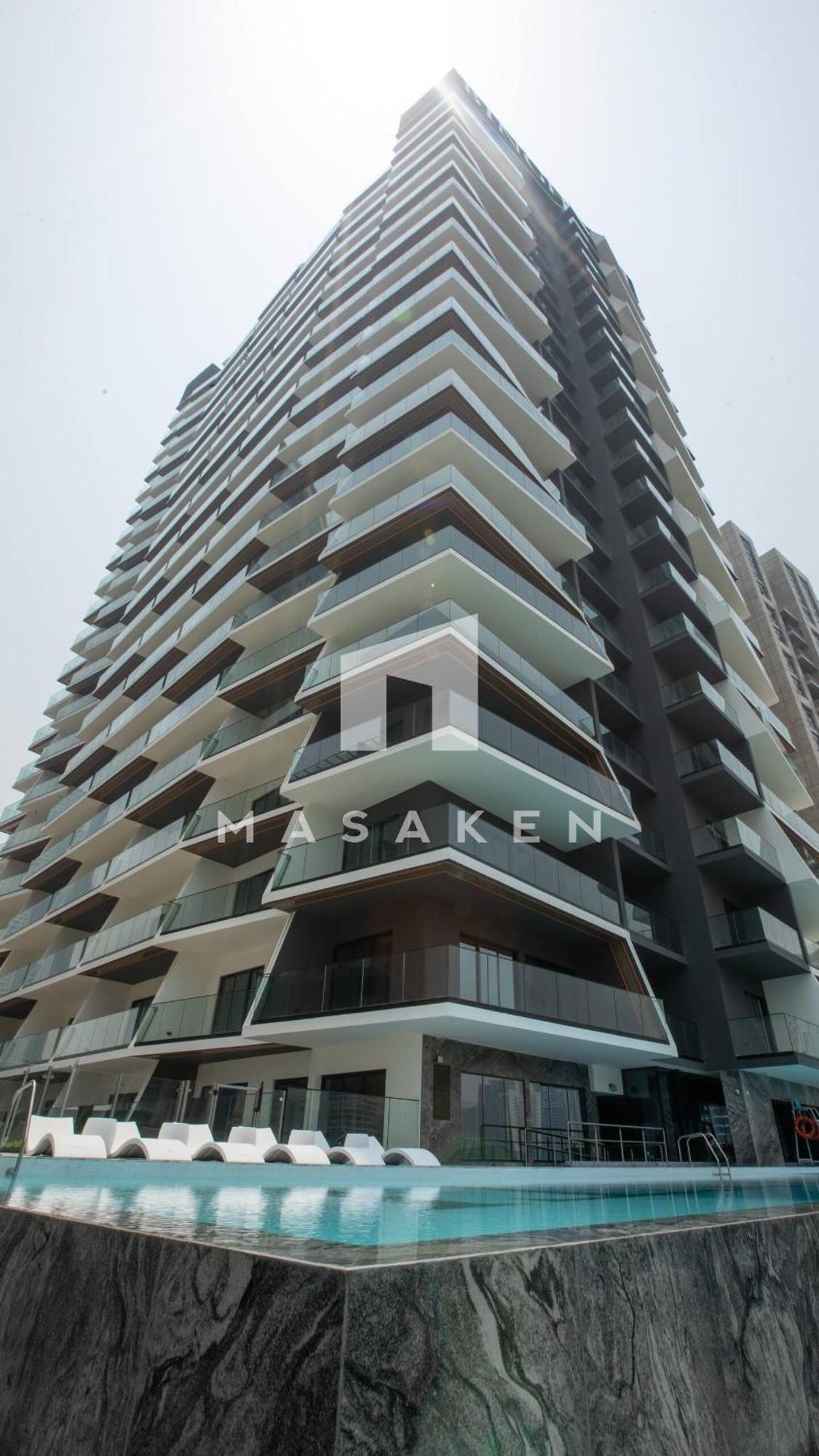 Elegant With Burj Khalifa & Canal Views Dubai