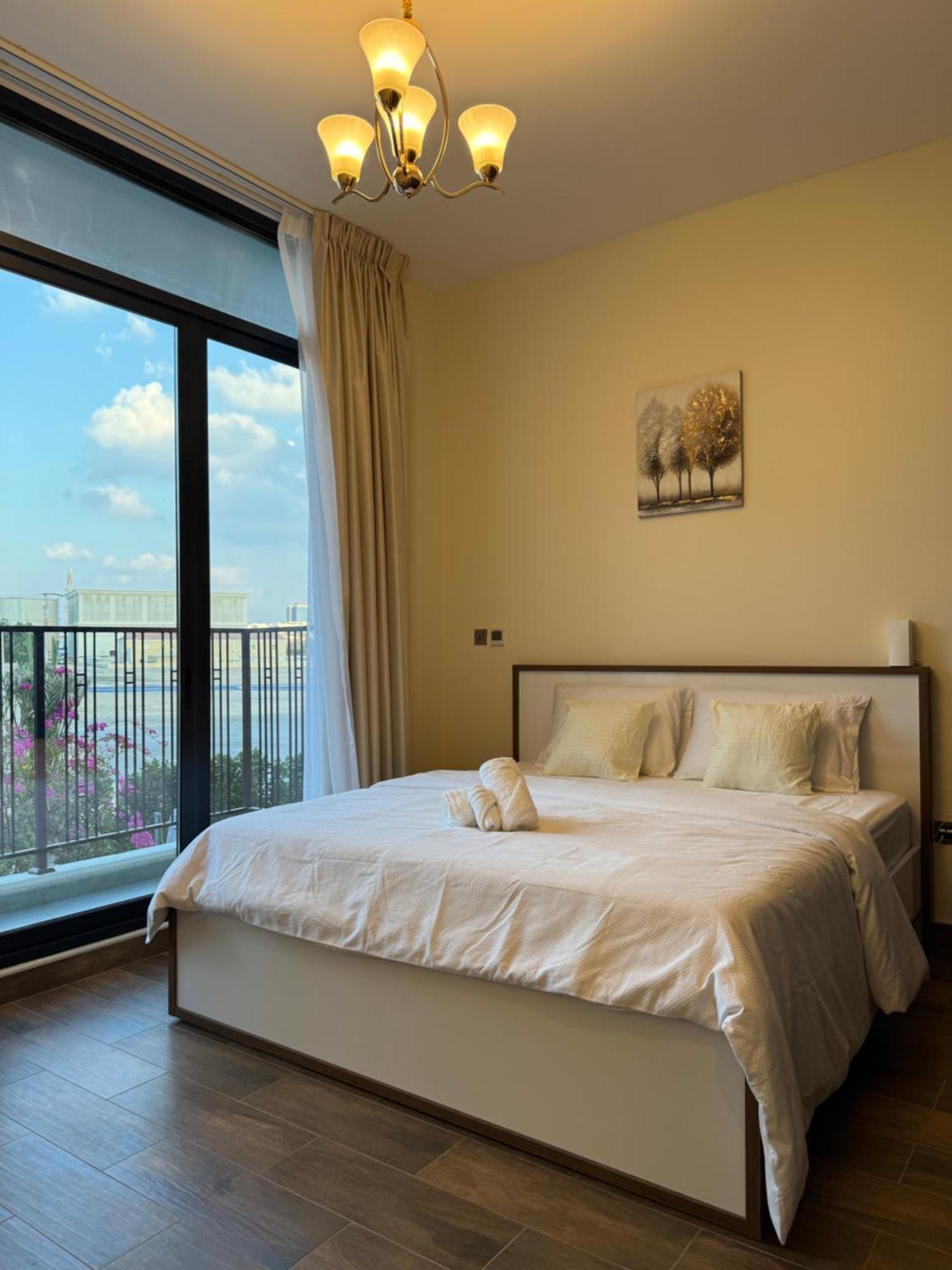 Serene & Spacious 3br En-suite With Assistant's - Walk To Mall & Restaurants * Dubai