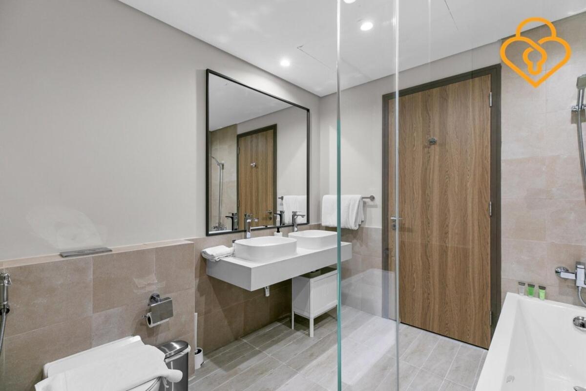 Large 3br Minutes To Wtc & Mall, 1 Zaabeel 03 *