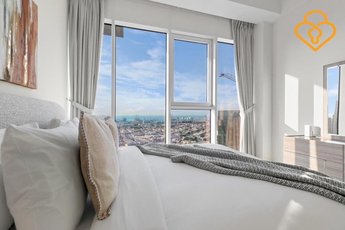 Large 3br Minutes To Wtc & Mall, 1 Zaabeel 03 * Dubai