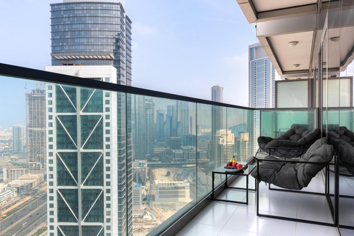Urbanstays - Paramount Midtown * Dubai