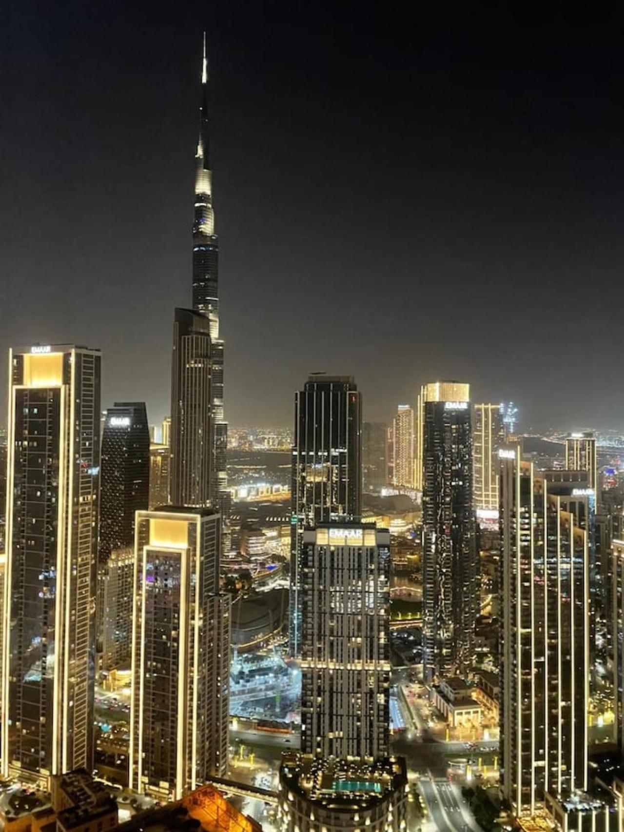 Urbanstays - Paramount Midtown Apartment Dubai