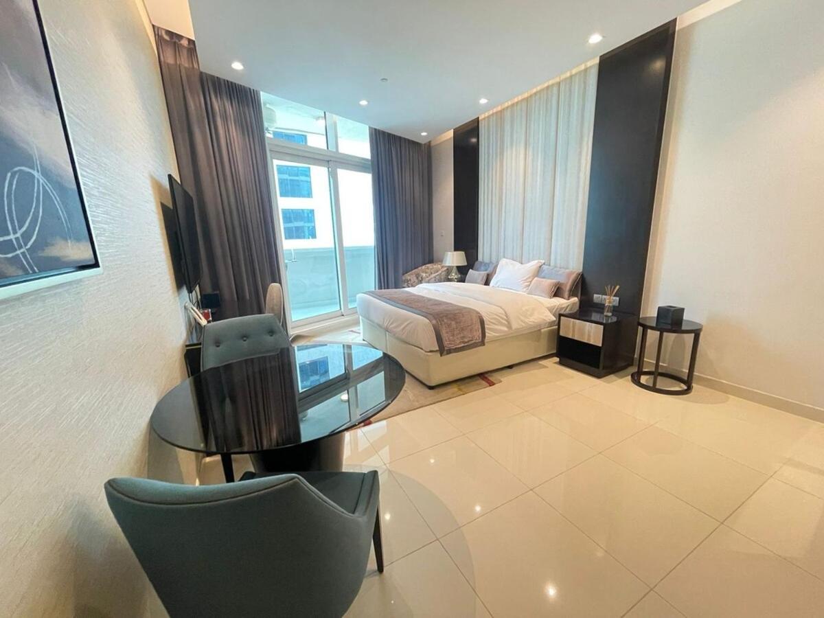 Unmatched Luxury Perfectly Located Next To Mall And Burj Khalifa Apartment *