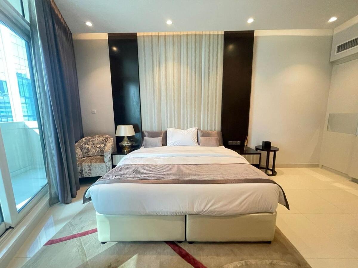 Unmatched Luxury Perfectly Located Next To Mall And Burj Khalifa Apartment Dubai