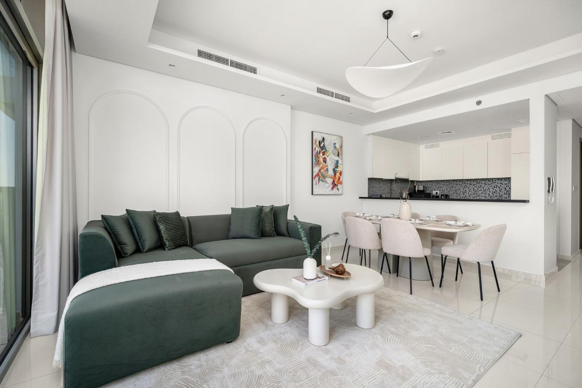 Urbanstays - Paramount Midtown Apartment Dubai