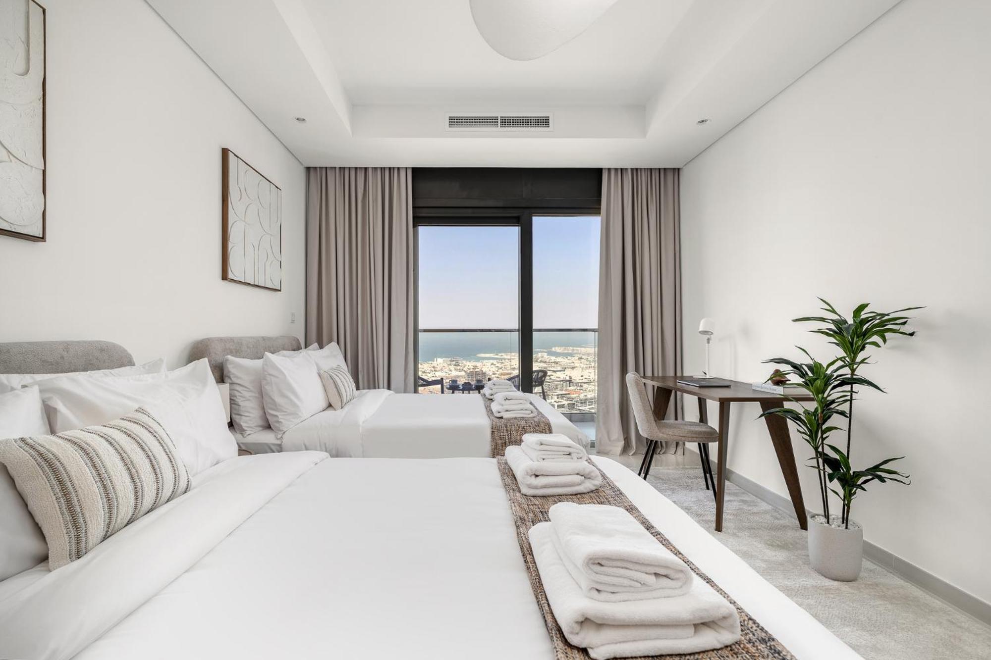 Urbanstays - Paramount Midtown Apartment