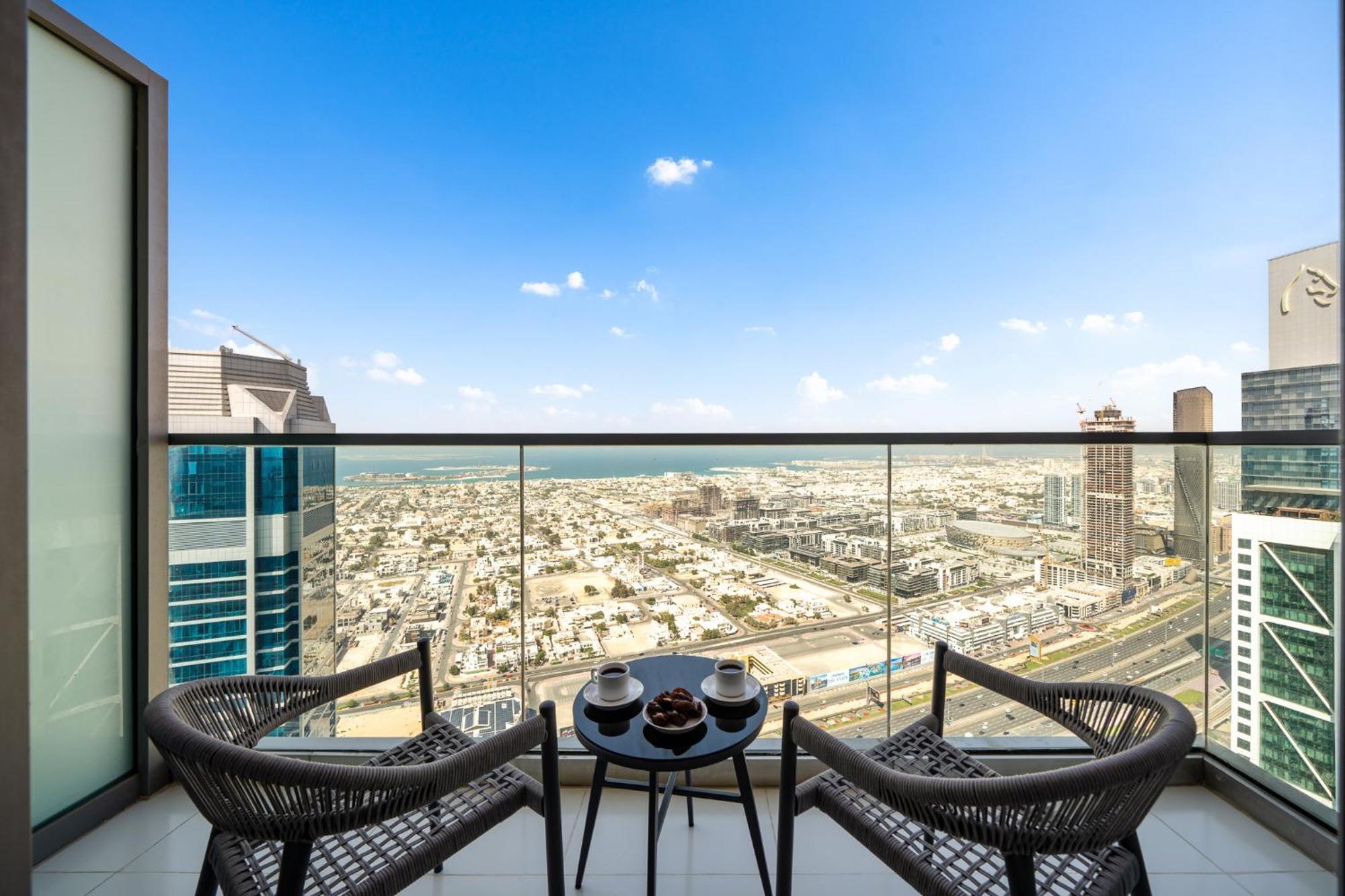 Urbanstays - Paramount Midtown Apartment