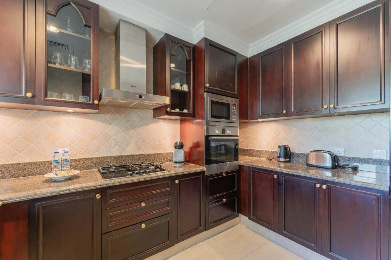 Apartment Luxury In Front Of Burj Khalifa *