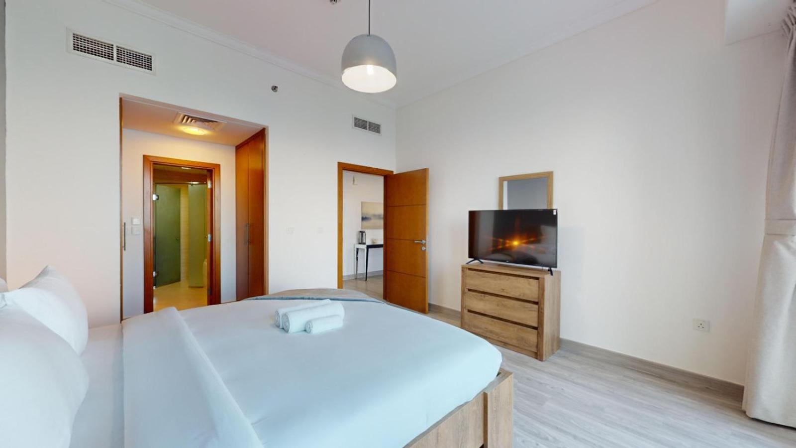 Ocean Heights - One Bed With View Of Marina