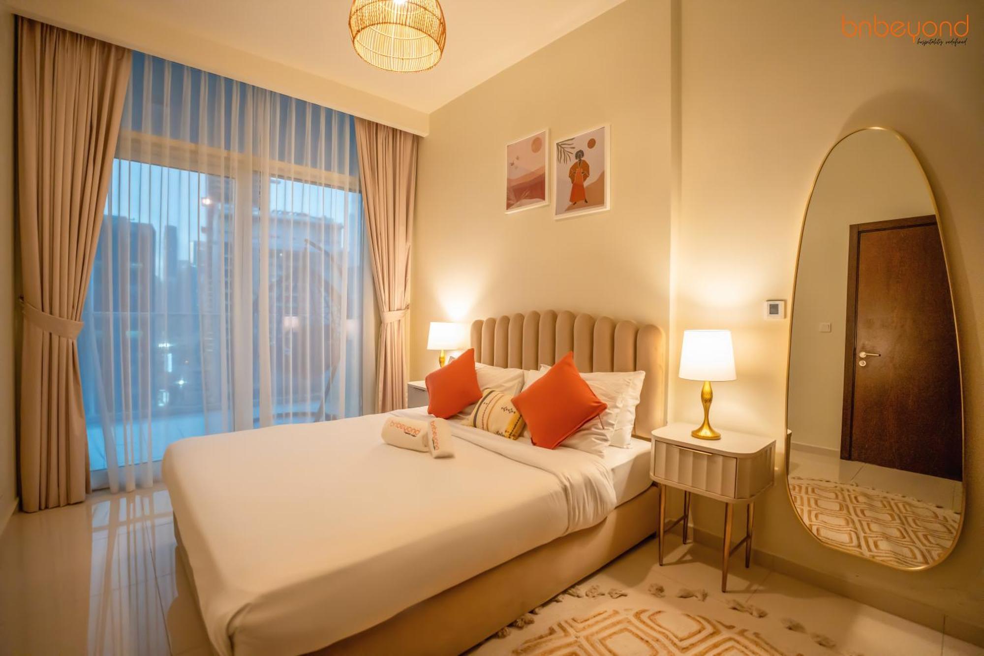 Apartment Cozy Retreat With Burj Views By Bnbeyond