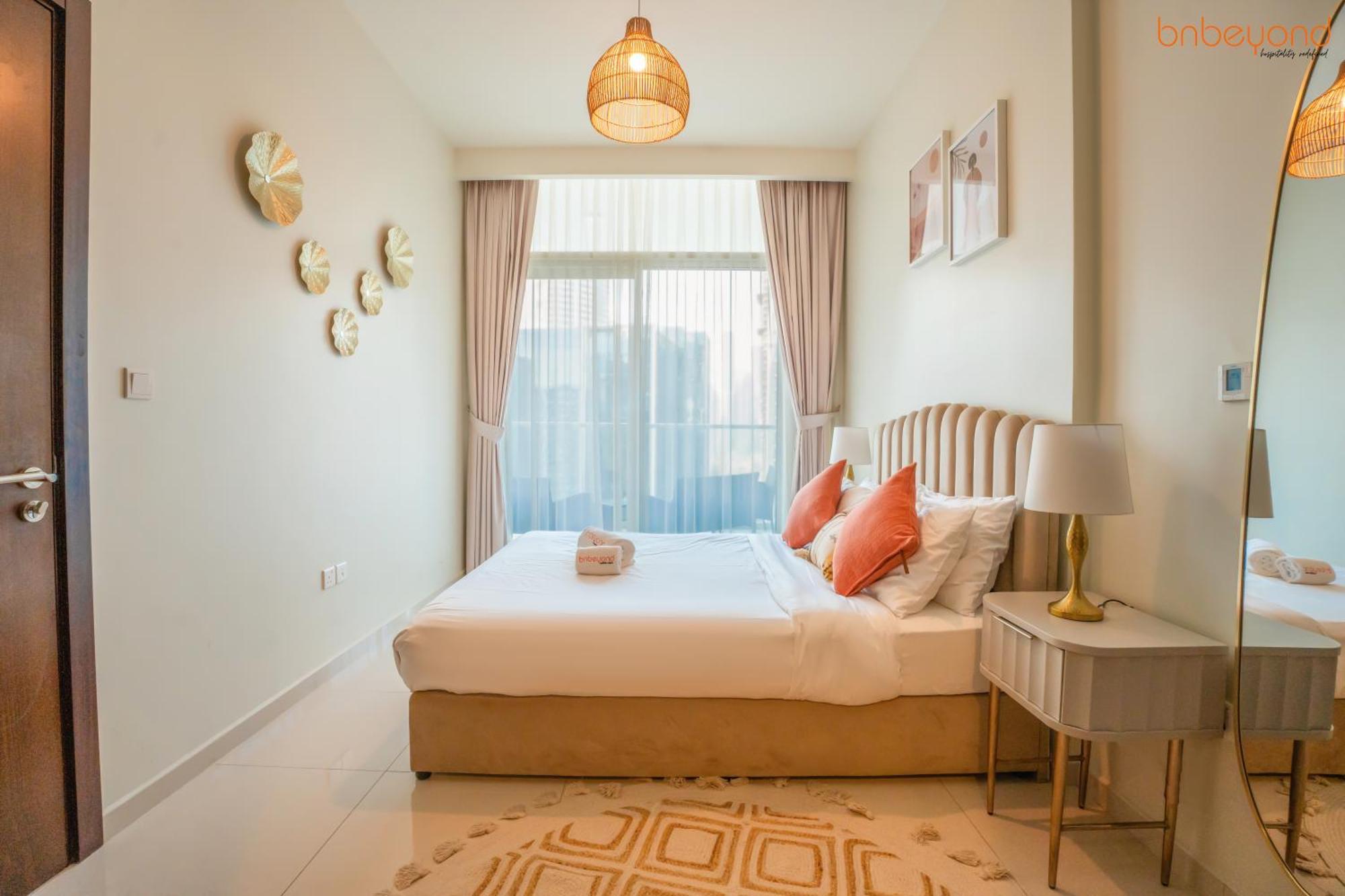 Cozy Retreat With Burj Views By Bnbeyond Apartment *