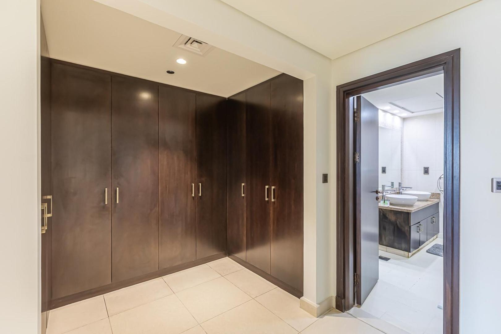 Balqis I Renovated 3bdr With 1 Maid I Palm Jumeirah *