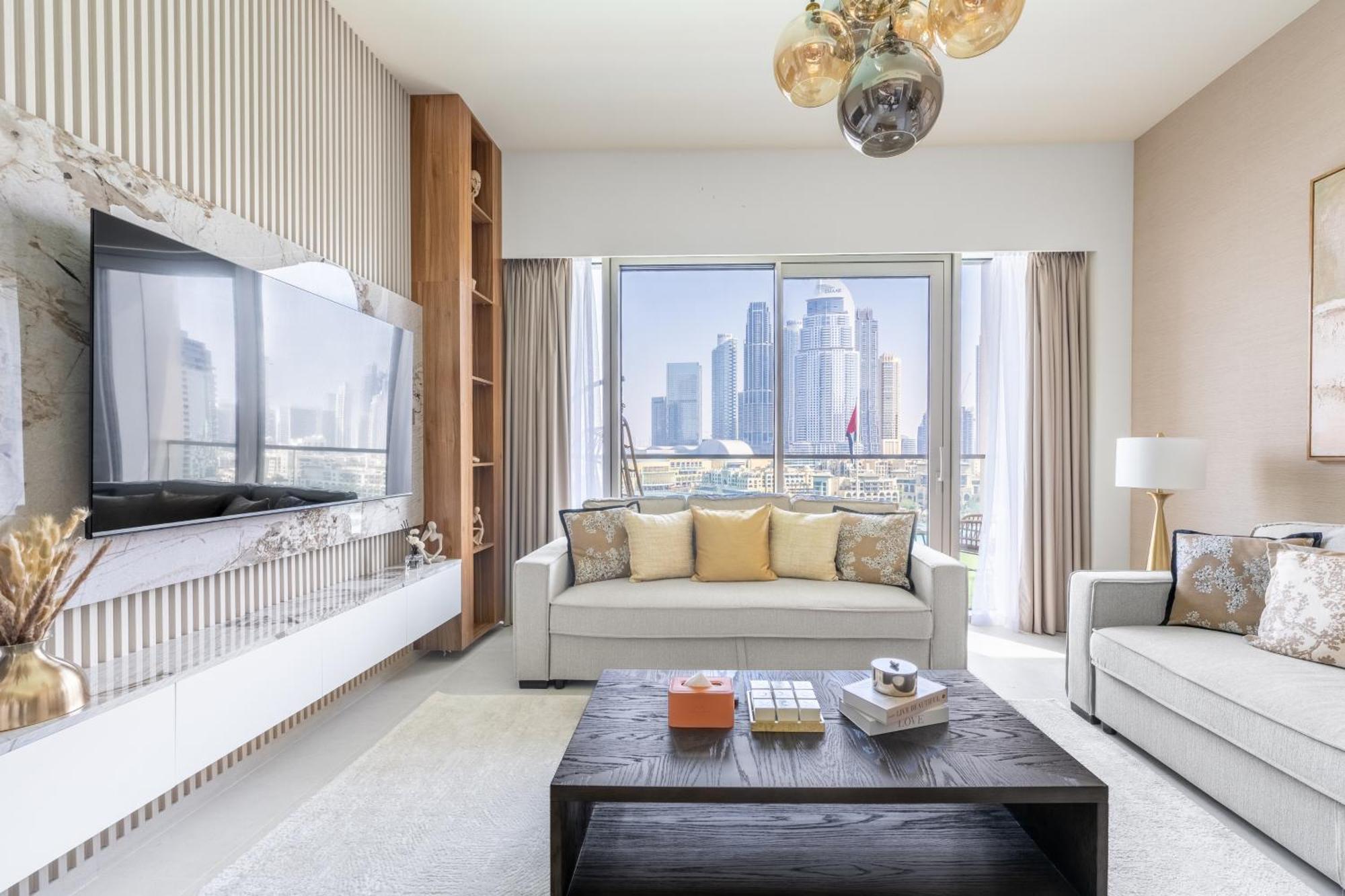 Hermes-style 2br, Full Burj Khalifa View - Infinity Pool - Full Fountain View Apartment *