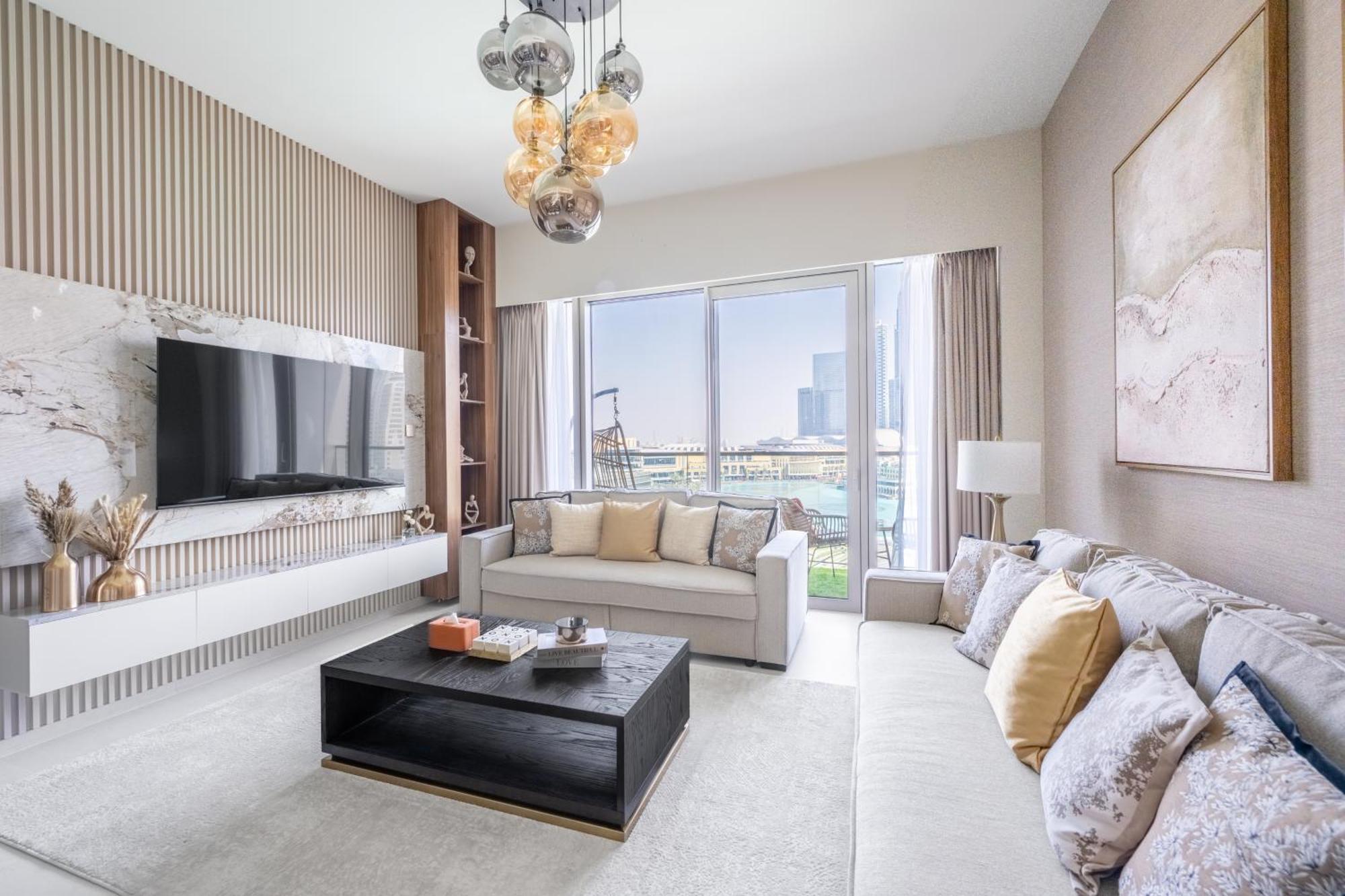 Hermes-style 2br, Full Burj Khalifa View - Infinity Pool - Full Fountain View Apartment