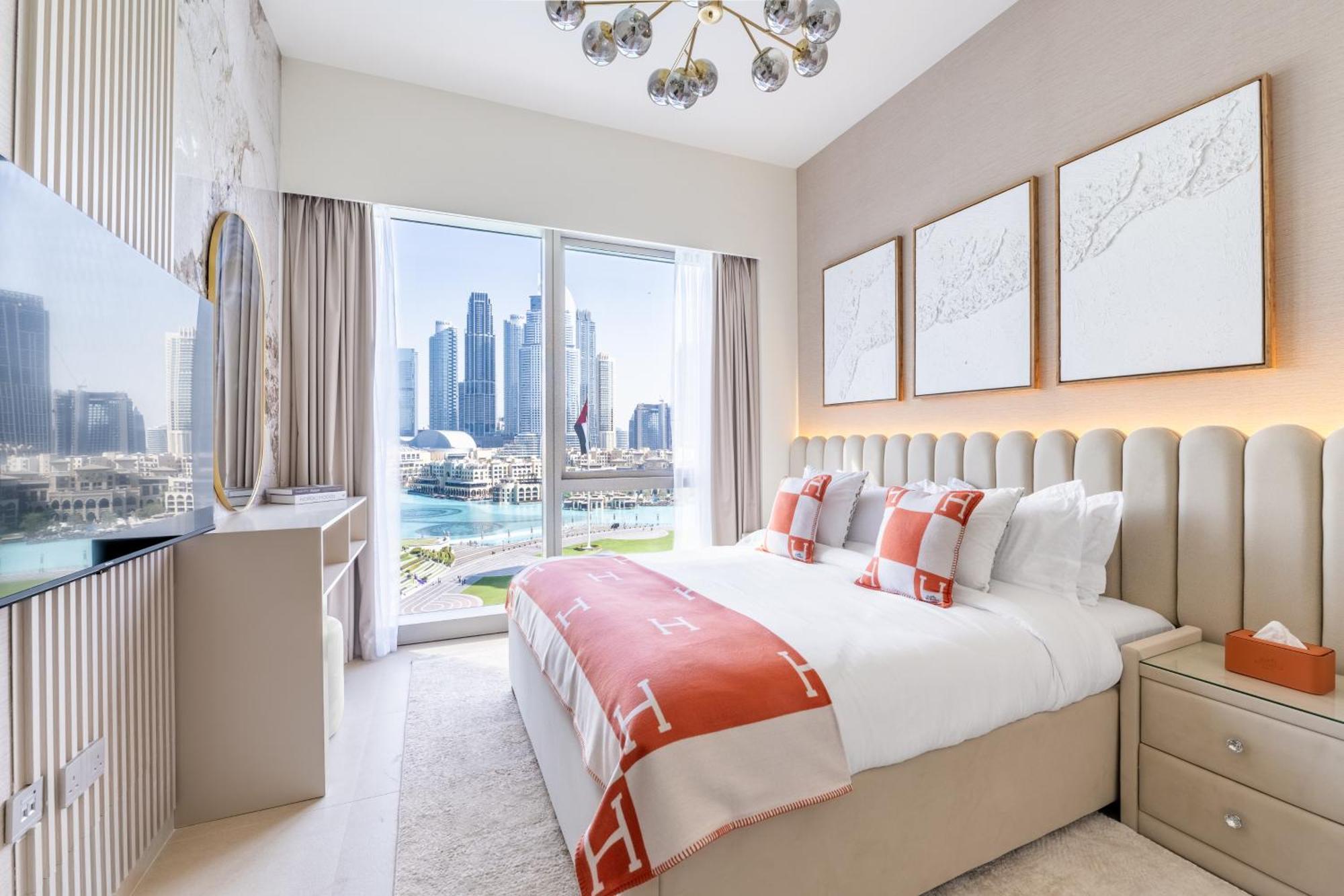 Apartment Hermes-style 2br, Full Burj Khalifa View - Infinity Pool - Full Fountain View