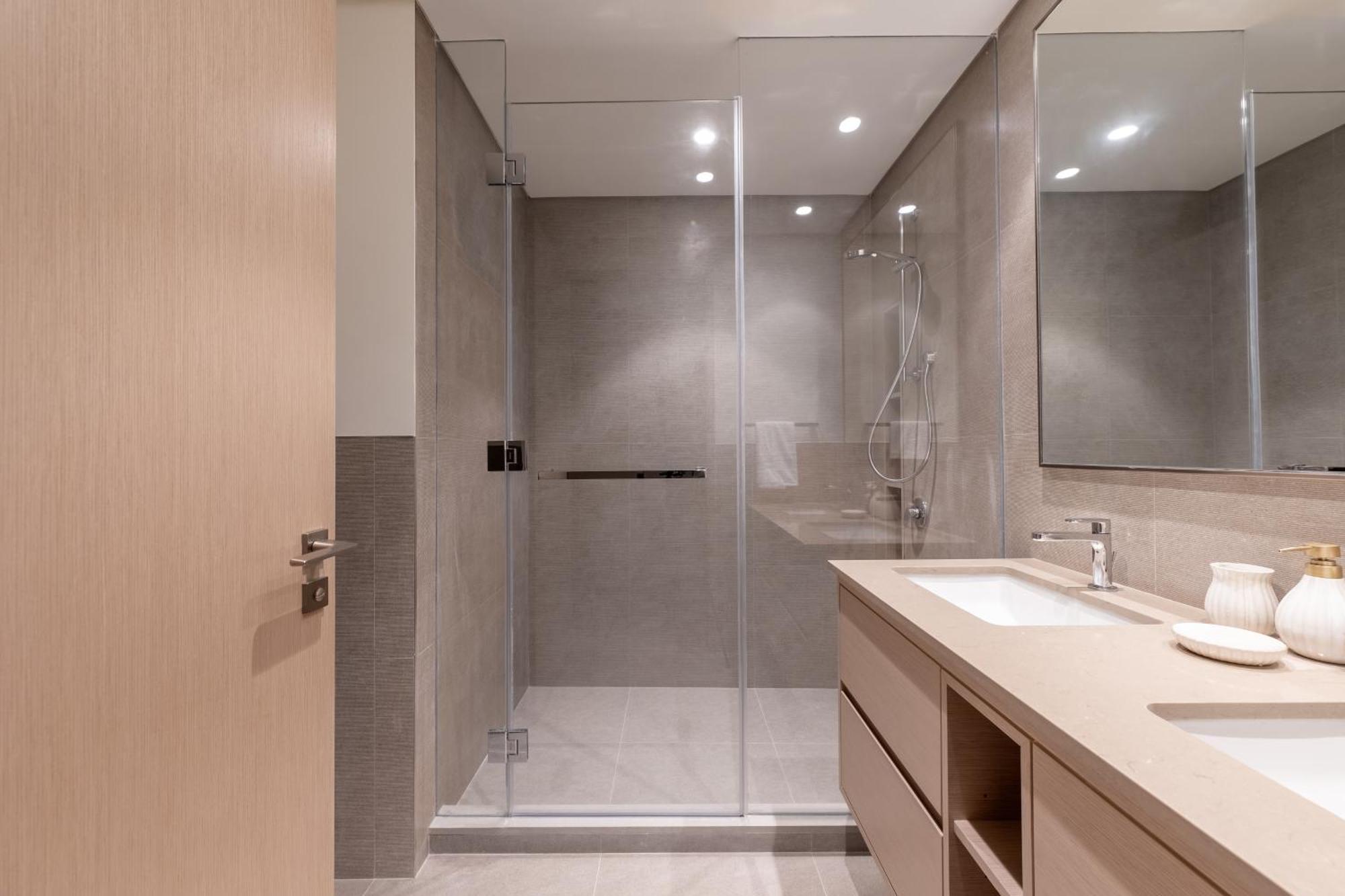 Hermes-style 2br, Full Burj Khalifa View - Infinity Pool - Full Fountain View *