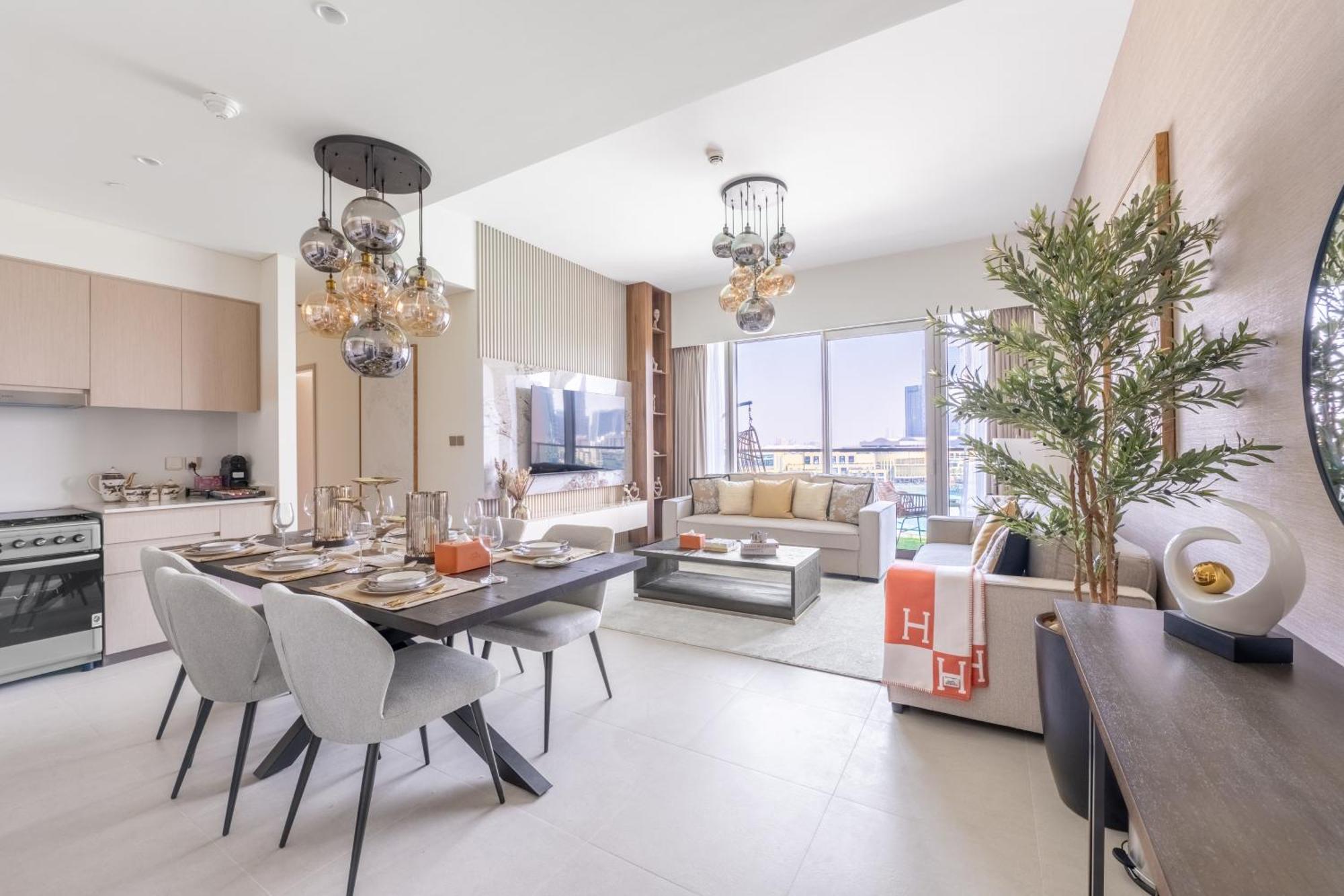 Hermes-style 2br, Full Burj Khalifa View - Infinity Pool - Full Fountain View * Dubai
