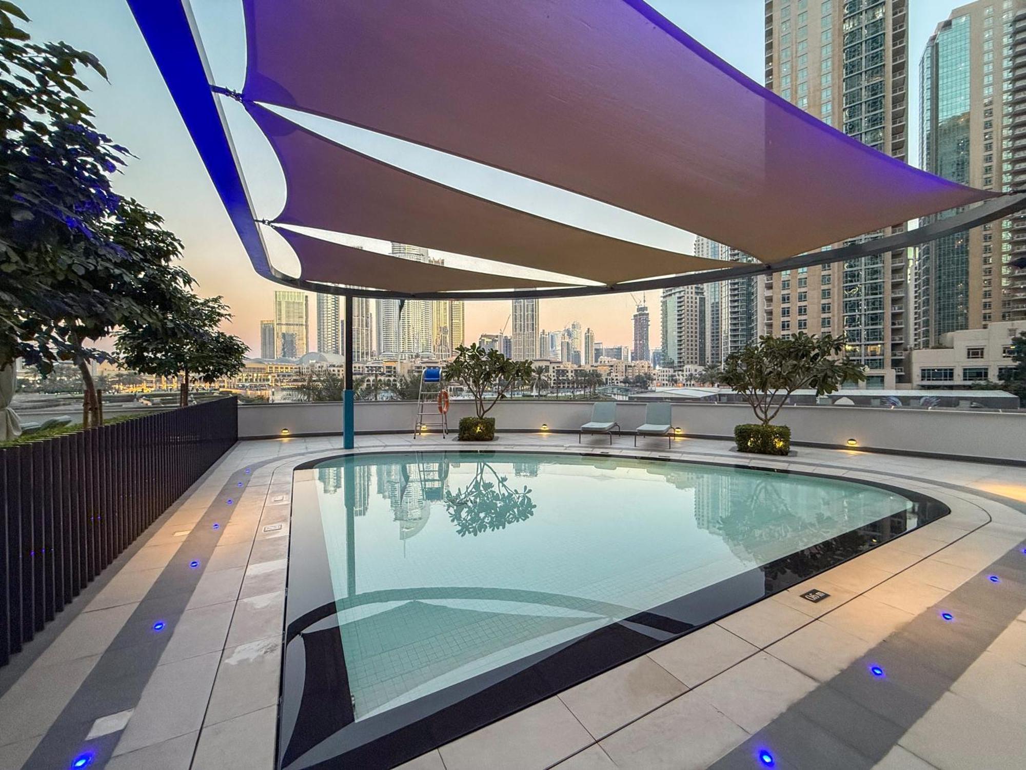 Hermes-style 2br, Full Burj Khalifa View - Infinity Pool - Full Fountain View Apartment