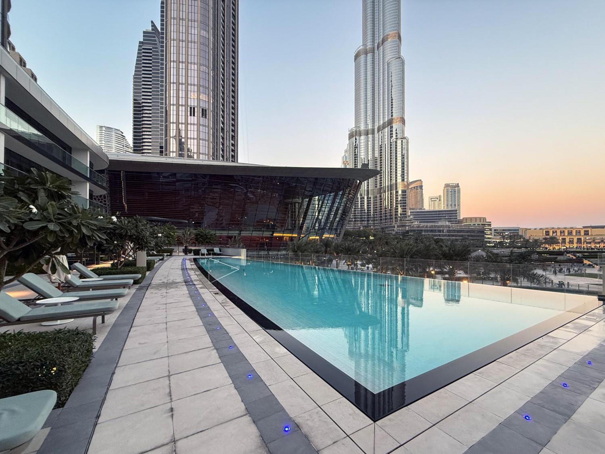 Hermes-style 2br, Full Burj Khalifa View - Infinity Pool - Full Fountain View *