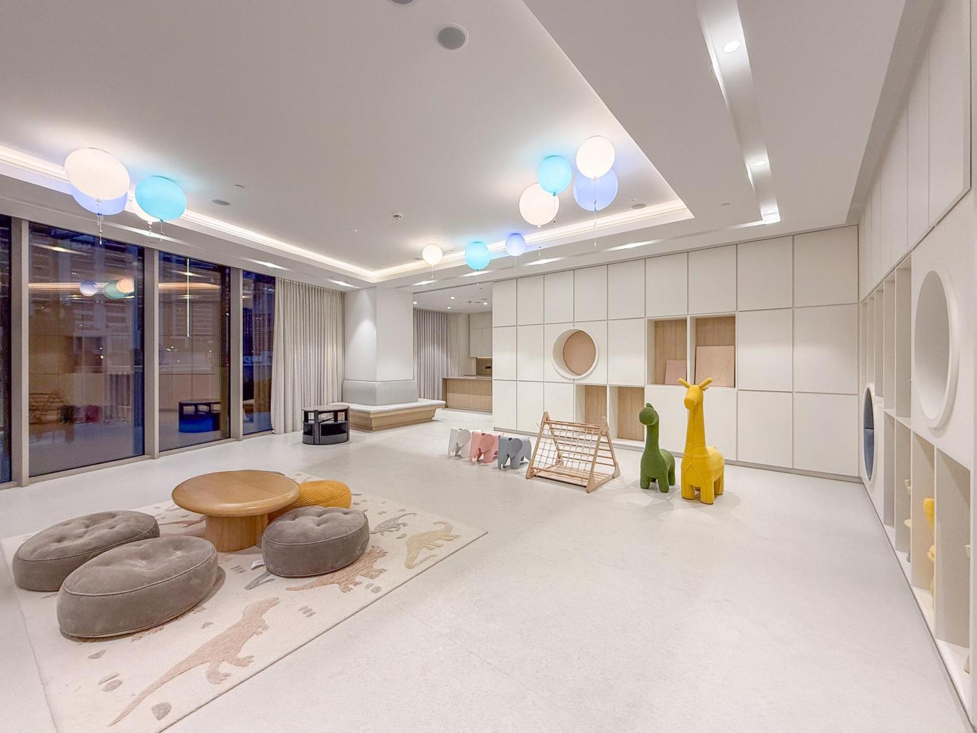 Hermes-style 2br, Full Burj Khalifa View - Infinity Pool - Full Fountain View