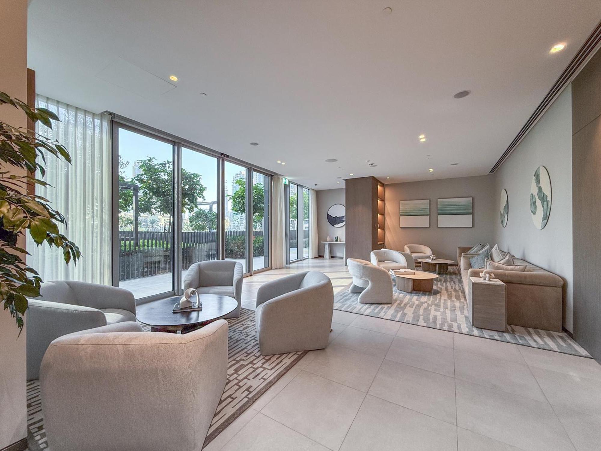 Hermes-style 2br, Full Burj Khalifa View - Infinity Pool - Full Fountain View Apartment