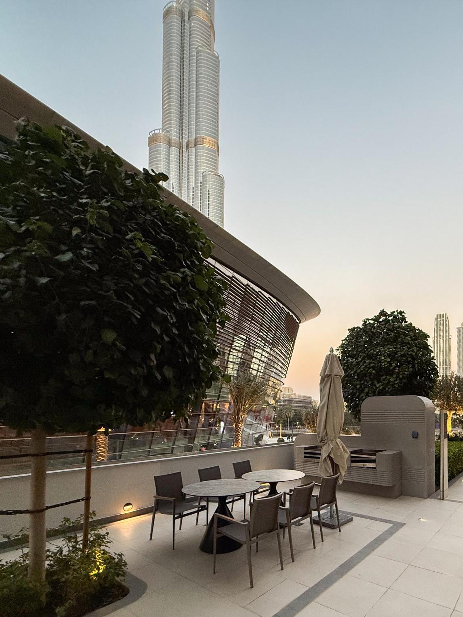 Hermes-style 2br, Full Burj Khalifa View - Infinity Pool - Full Fountain View Apartment